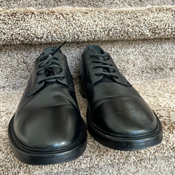 BALENCIAGA Men's Black Leather Derby Shoes. - Picture 5 of 16